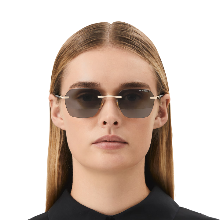 Lunettes de Soleil Carrées avec Monture en Métal Doré