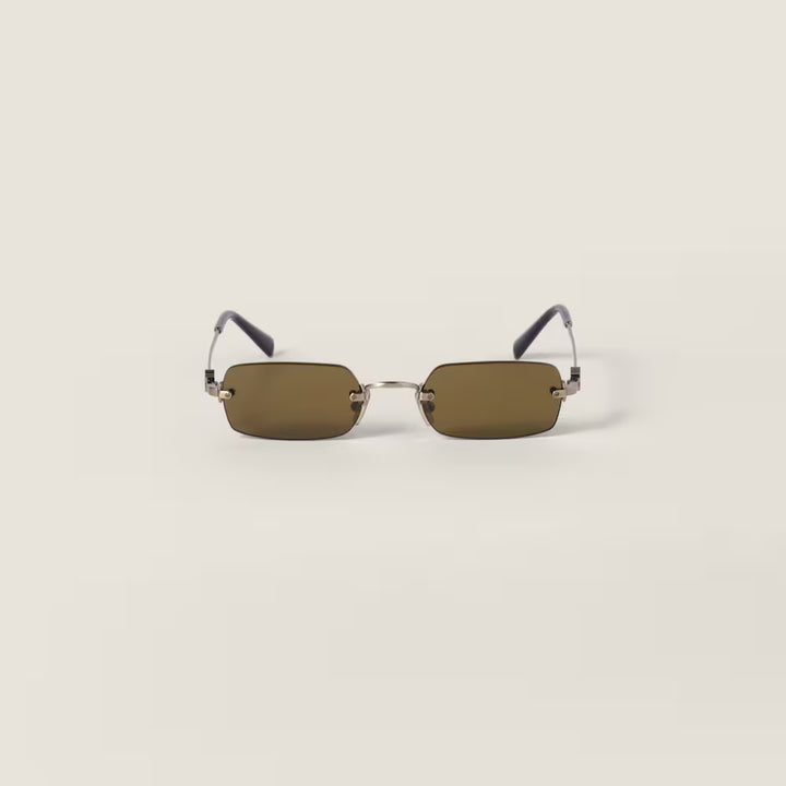 Lunettes de soleil de la collection Miu Miu Eyewear