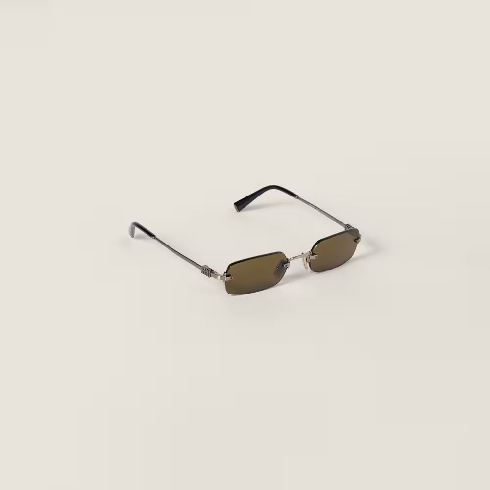 Lunettes de soleil de la collection Miu Miu Eyewear