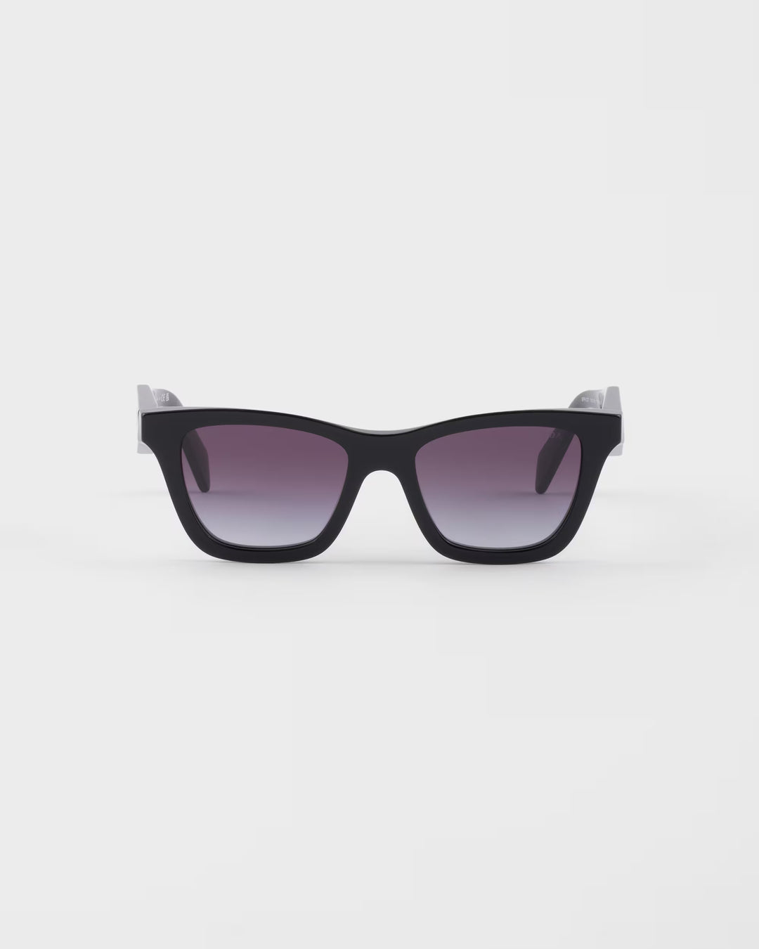 Lunettes de soleil ornées du logo Prada