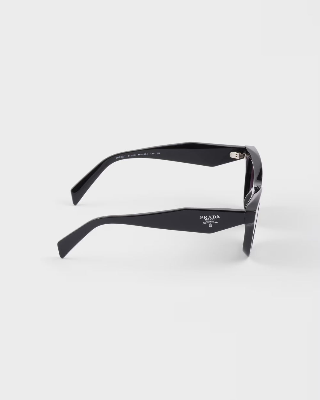 Lunettes de soleil ornées du logo Prada
